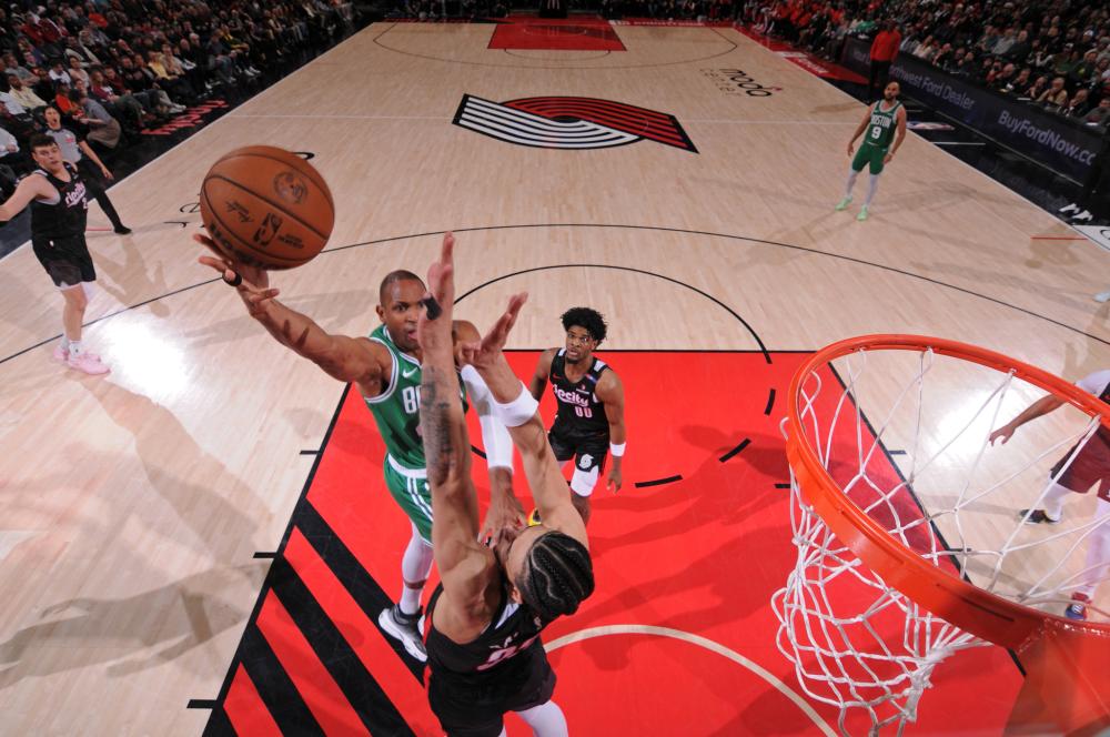 轻球员更多 轻球员更多